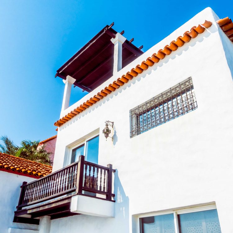 Κατασκευή κατοικιών, επιχειρηματικών χώρων, ξενοδοχειακών εγκαταστάσεων και κτηρίων βιομηχανικής χρήσης από την κατασκευαστική εταιρεία ΔΟΜΩ στη Θεσσαλονίκη. Σύγχρονο design, ανακαίνιση κατοικιών, εξωτερική ανακαίνιση σπιτιού και επιχειρηματικών χώρων με υψηλή ποιότητα, αισθητική και αξιοπιστία.